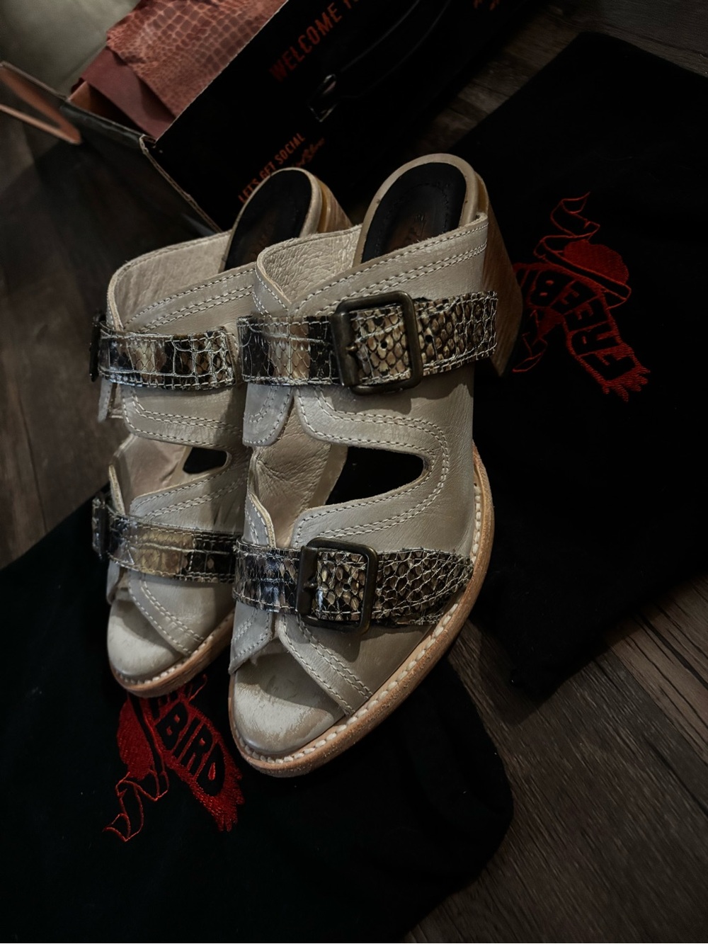 freebird caprice ice mule size 10. Soft leather with a boot heel.